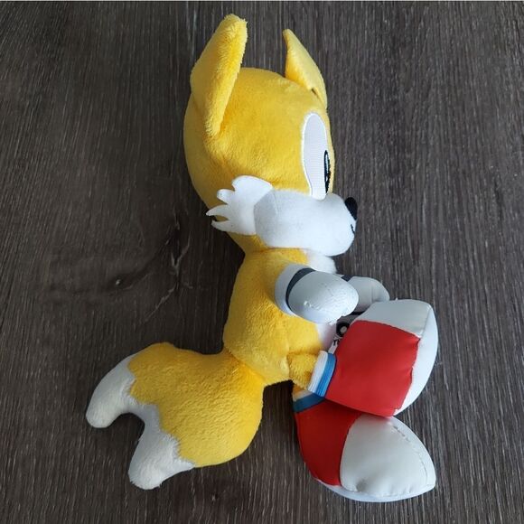 2021 Jakks Pacific Sonic The Hedgehog Tails Yellow Hedgehog Plush Stuffed Toy - Picture 4 of 6